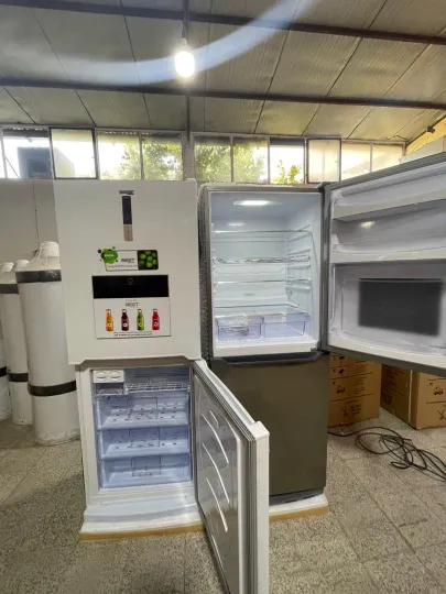 27-foot refrigerator with freezer – Techno 2 fans (frost-free) model GBH-W24